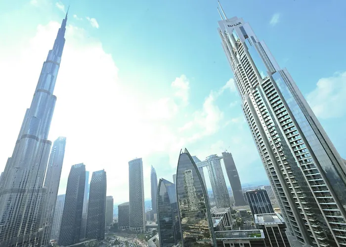 Emaar Fashion Avenue - Formerly Address Dubai Mall Four Apple