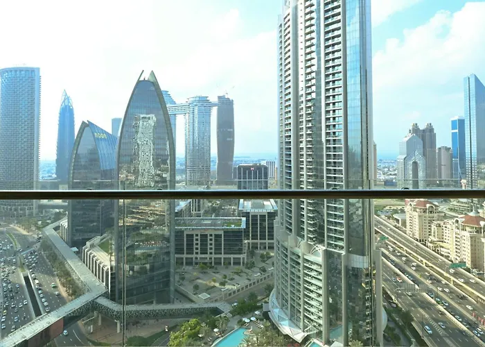 Emaar Fashion Avenue - Formerly Address Dubai Mall Four Apple