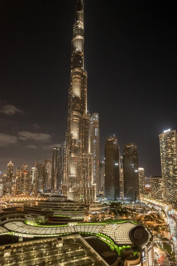 Emaar Fashion Avenue - Formerly Address Mall Four Apple Дубай